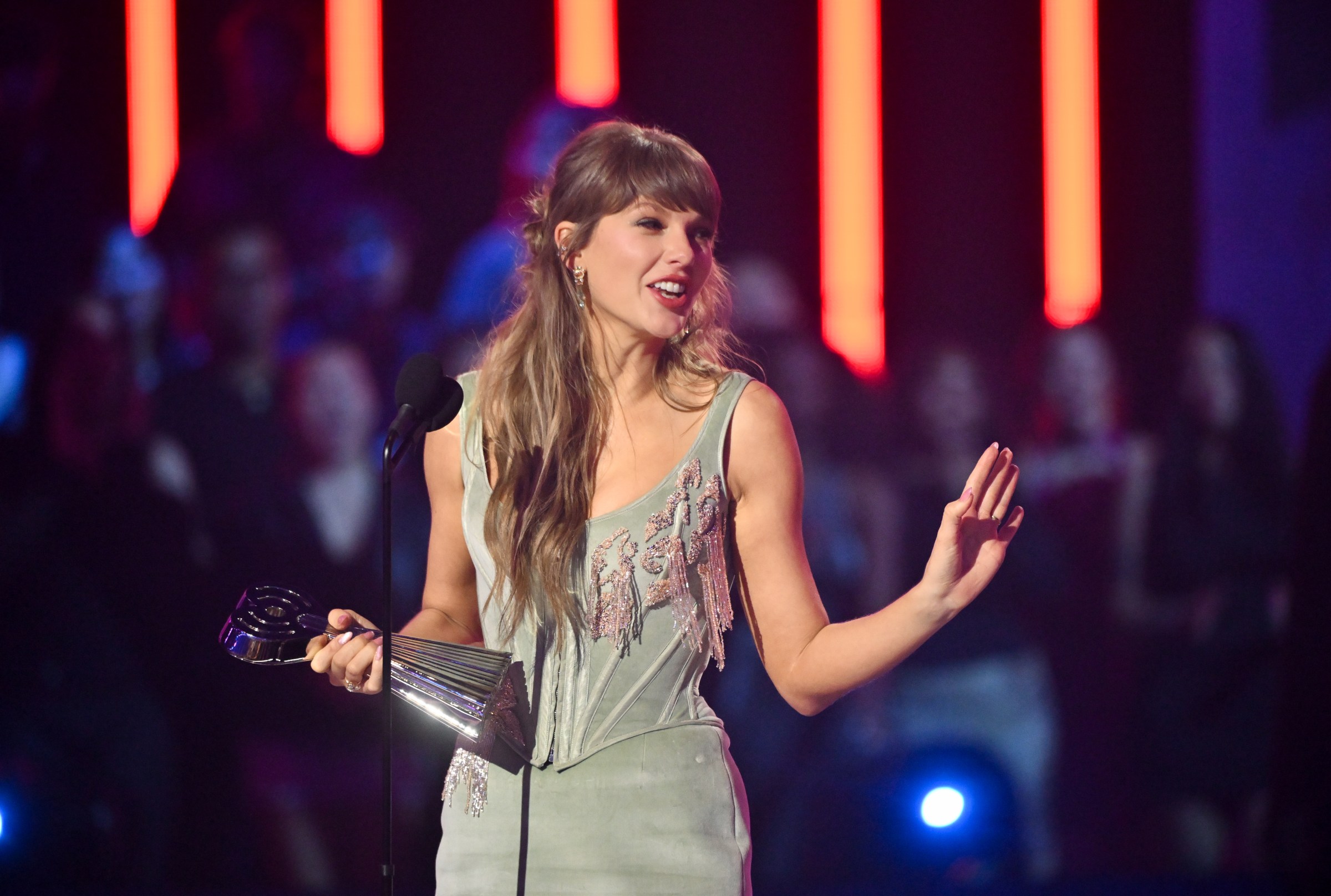 Taylor Swift tại thảm đỏ