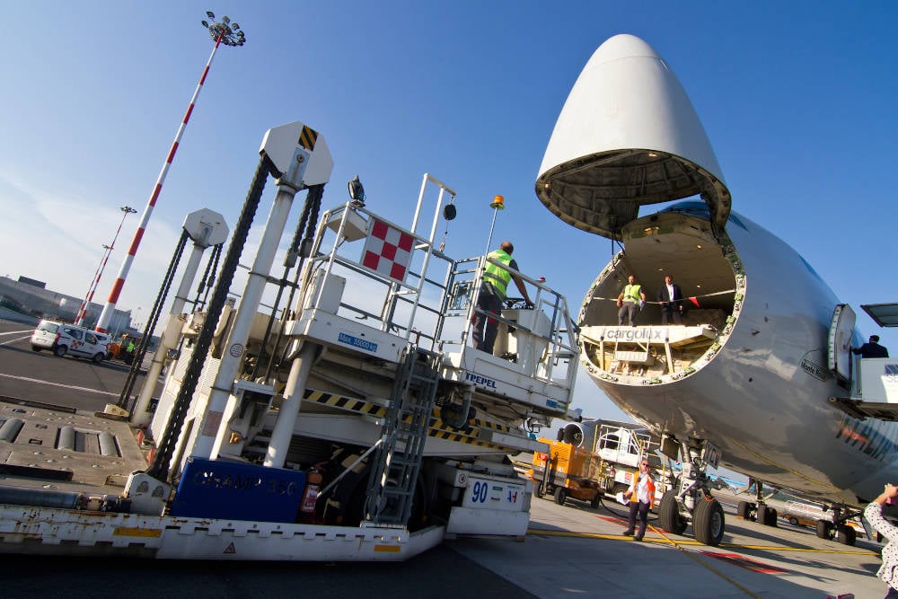 AI đang nuốt chửng chip nguồn và chip quản lý, gây thiếu hụt nguồn cung máy chủ