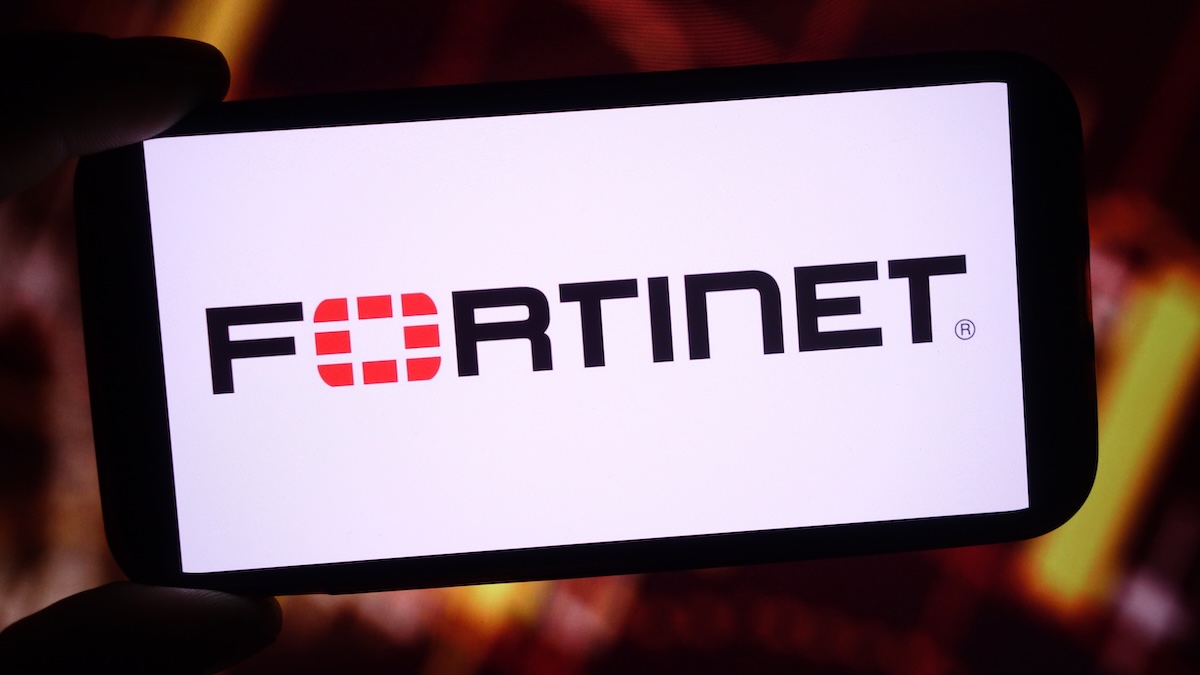 Khẩn cấp: Fortinet phát bản vá lỗi zero-day nghiêm trọng trên FortiClient EMS đang bị khai thác
