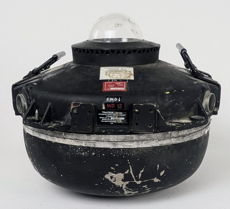 Hệ thống Astro Tracker được lắp trên máy bay