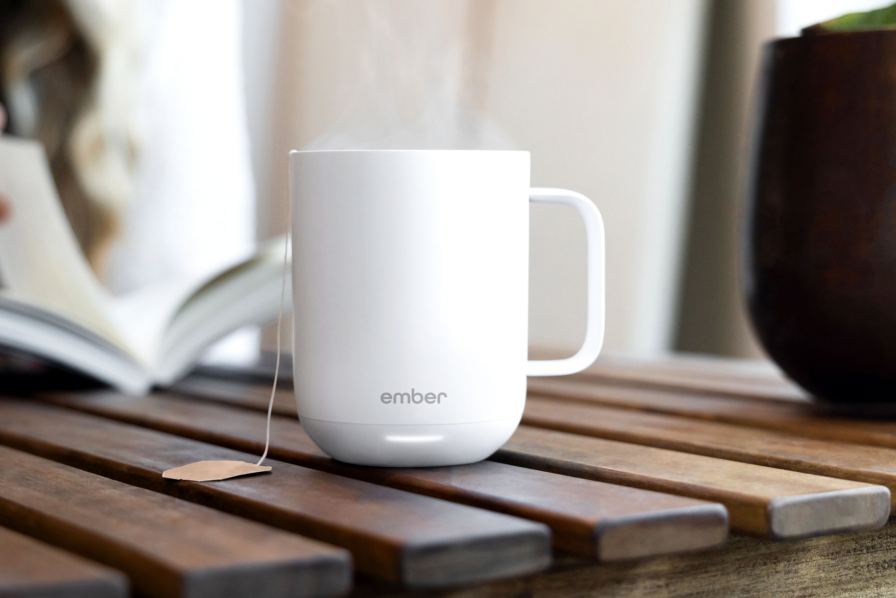 Ly Ember Mug 2 giữ nhiệt độ đồ uống hoàn hảo