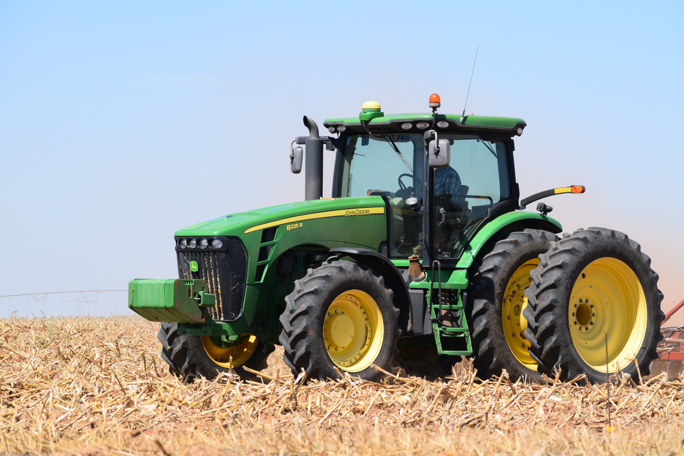 Nông dân và thiết bị John Deere