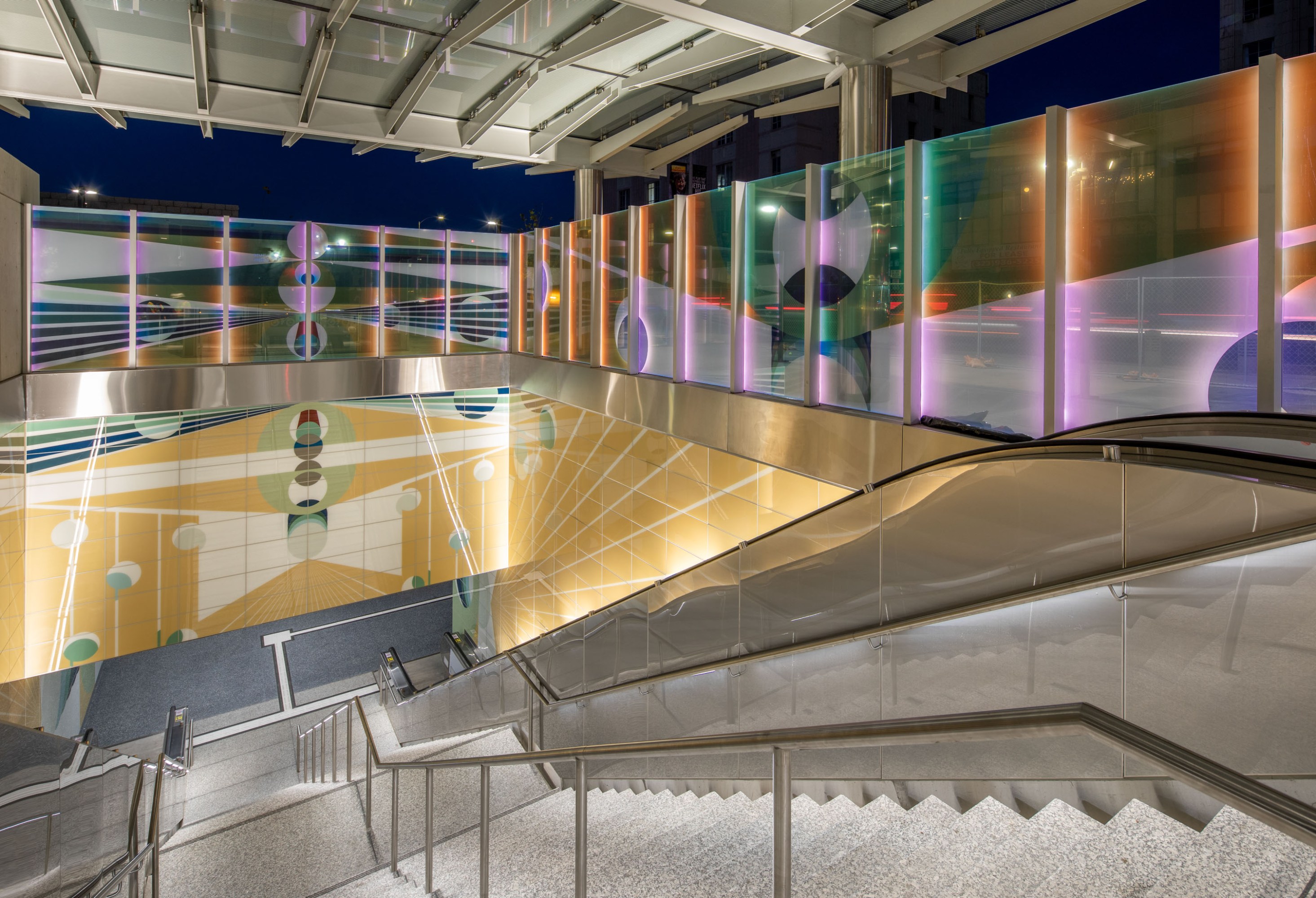 Tác phẩm nghệ thuật tại nhà ga La Brea