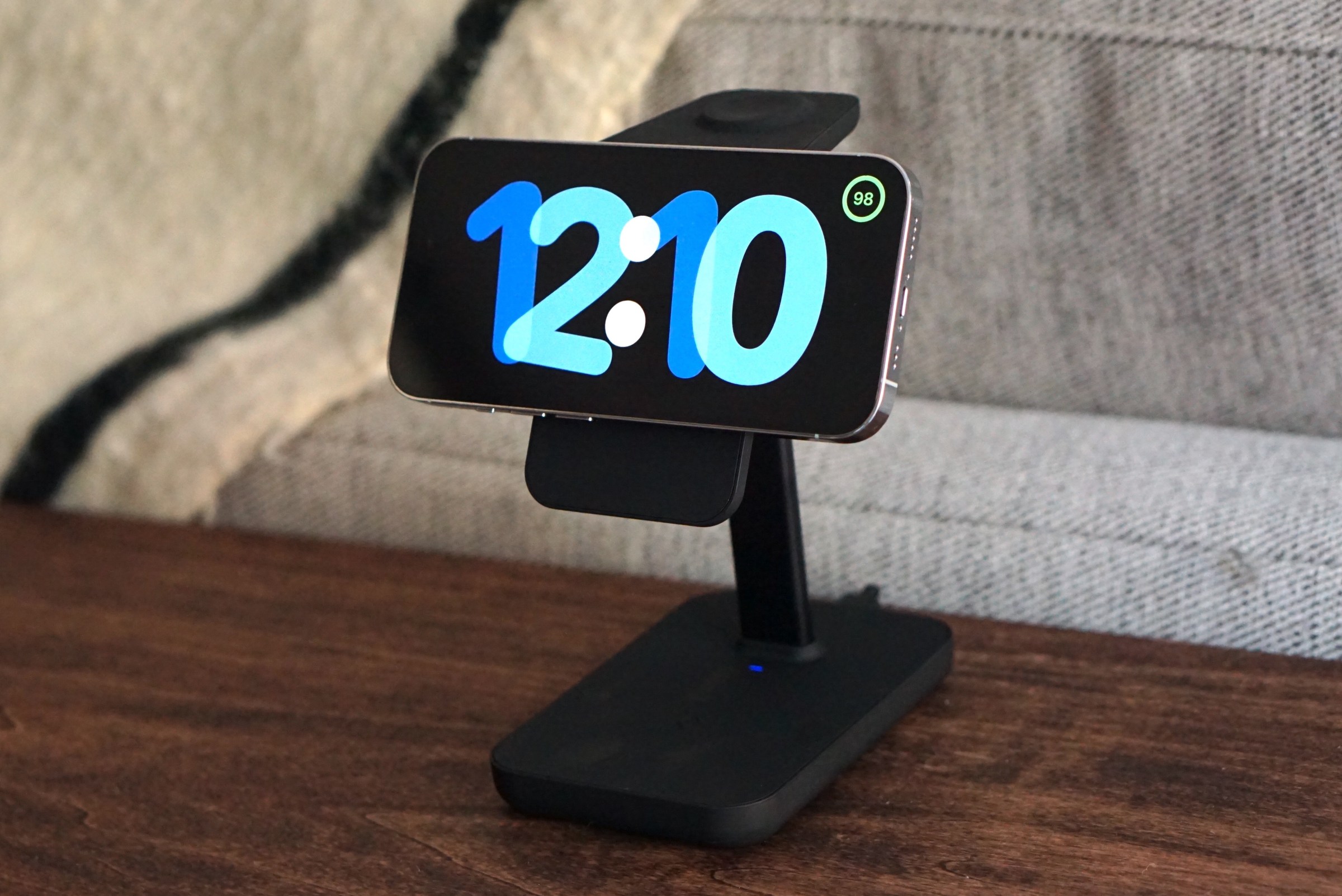 Chế độ StandBy trên iPhone có thể là gợi ý về các điều khiển trên HomePad