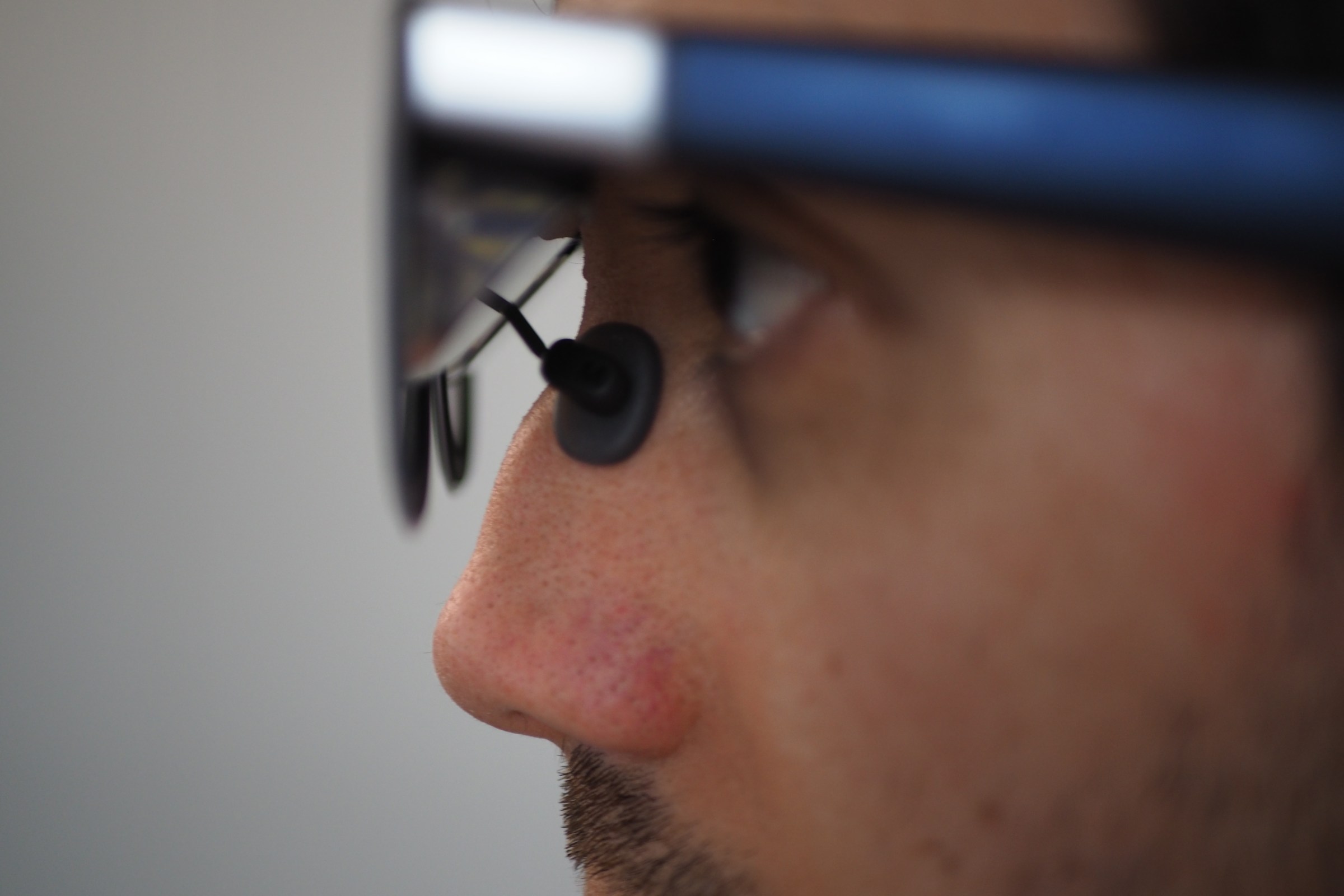 Chi tiết so sánh giữa kính Viture Beast và Xreal