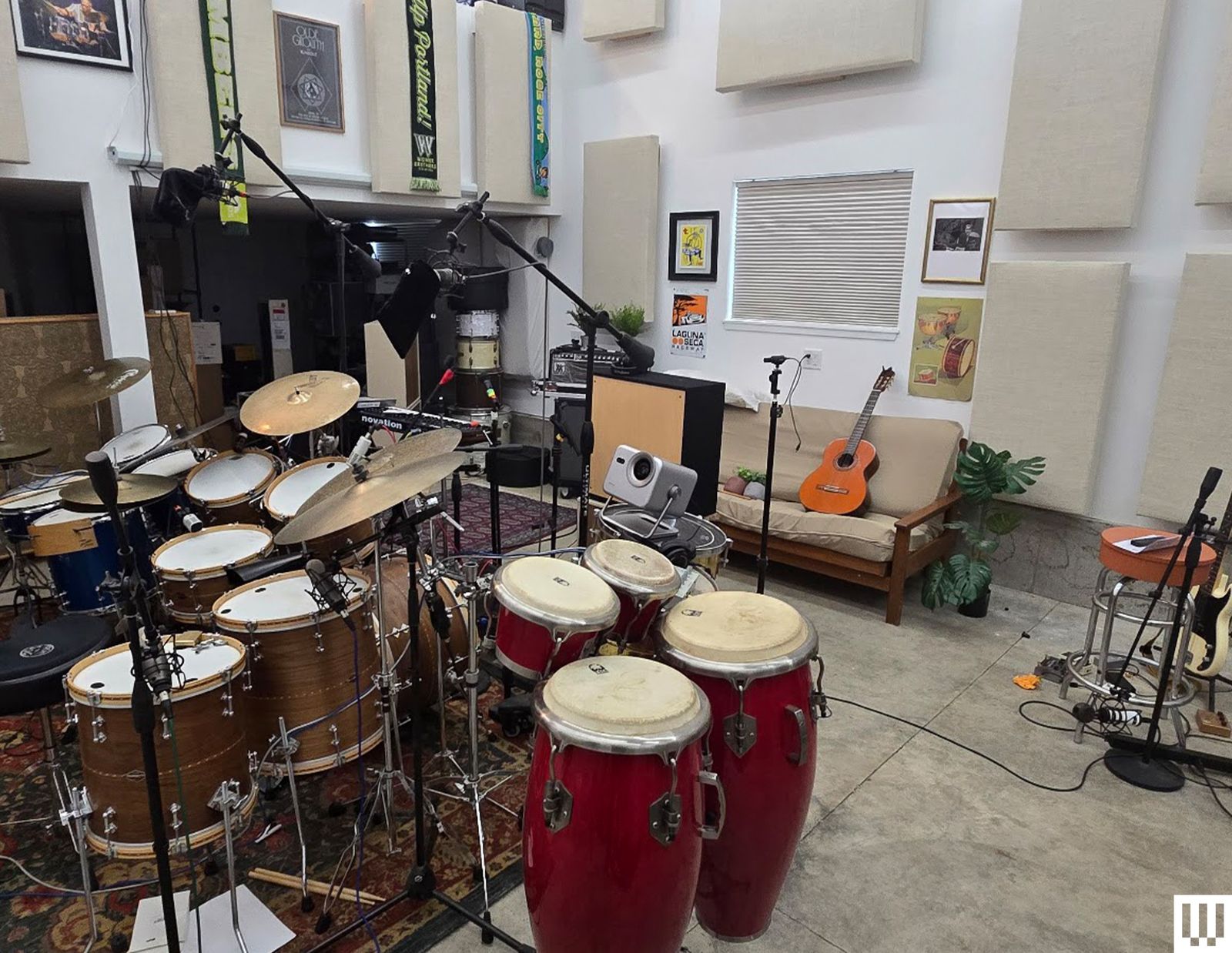 Tấm tiêu âm SoundBlocks của Gik Acoustics được xếp chồng tạo hình điêu khắc hiện đại