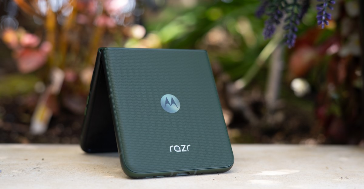 Moto Razr và Razr Plus 2026: Nạn nhân của "shrinkflation" khi giá tăng nhưng nâng cấp ít ỏi