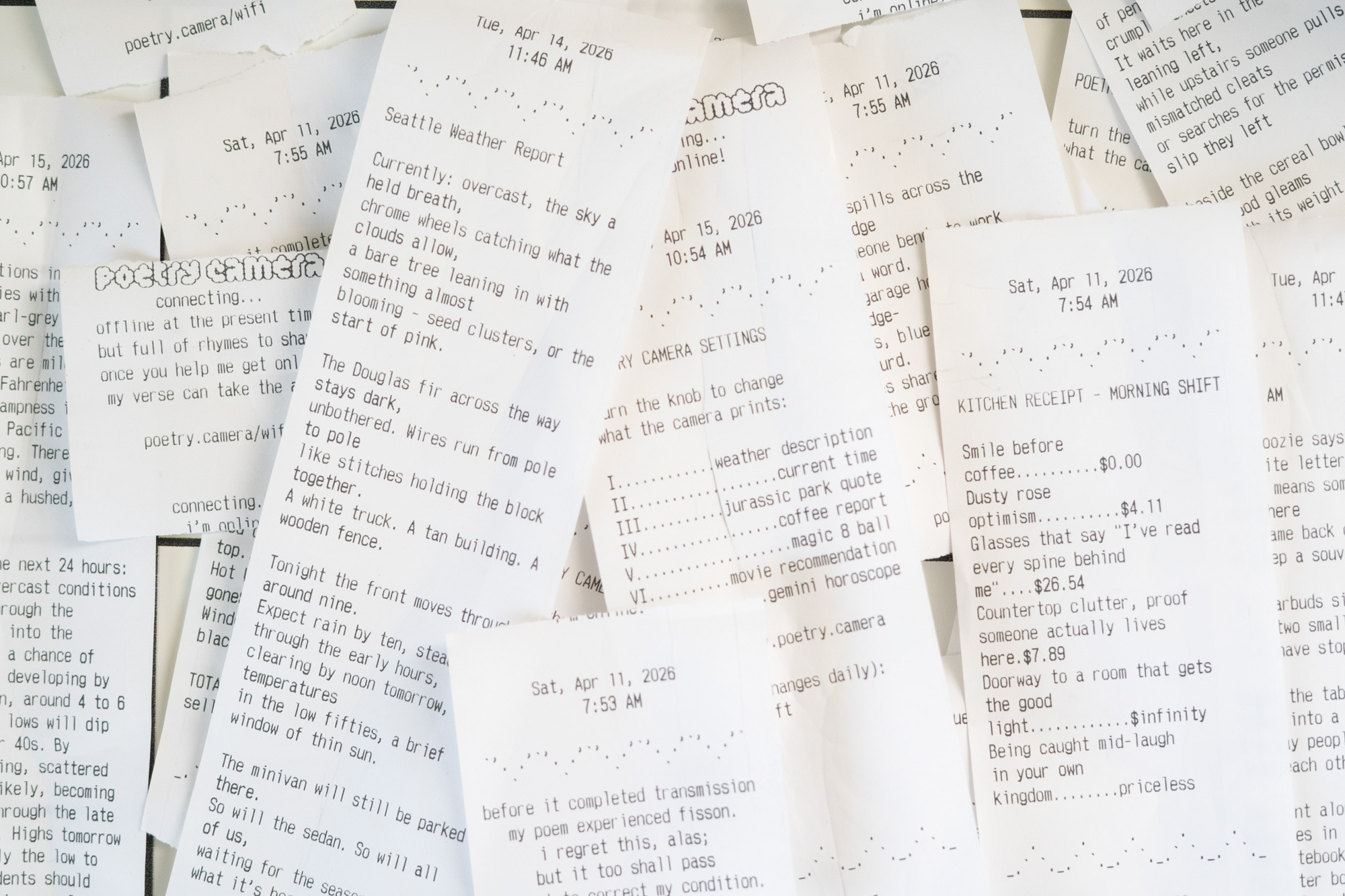 Bài thơ được in trên giấy nhiệt