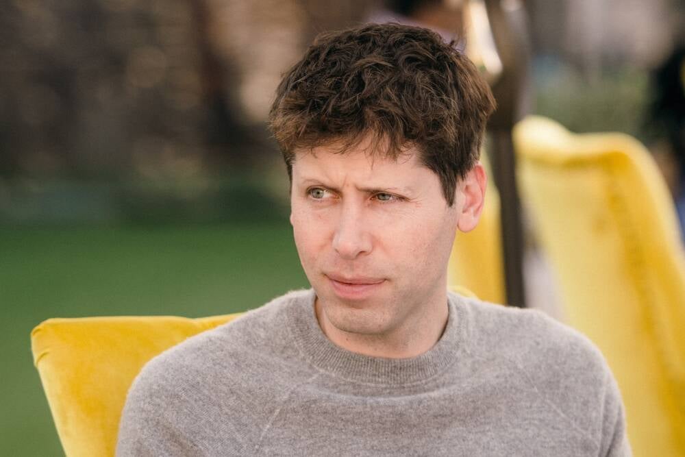 Nam thanh niên bị buộc tội giết người sau vụ ném bom xăng vào nhà Sam Altman