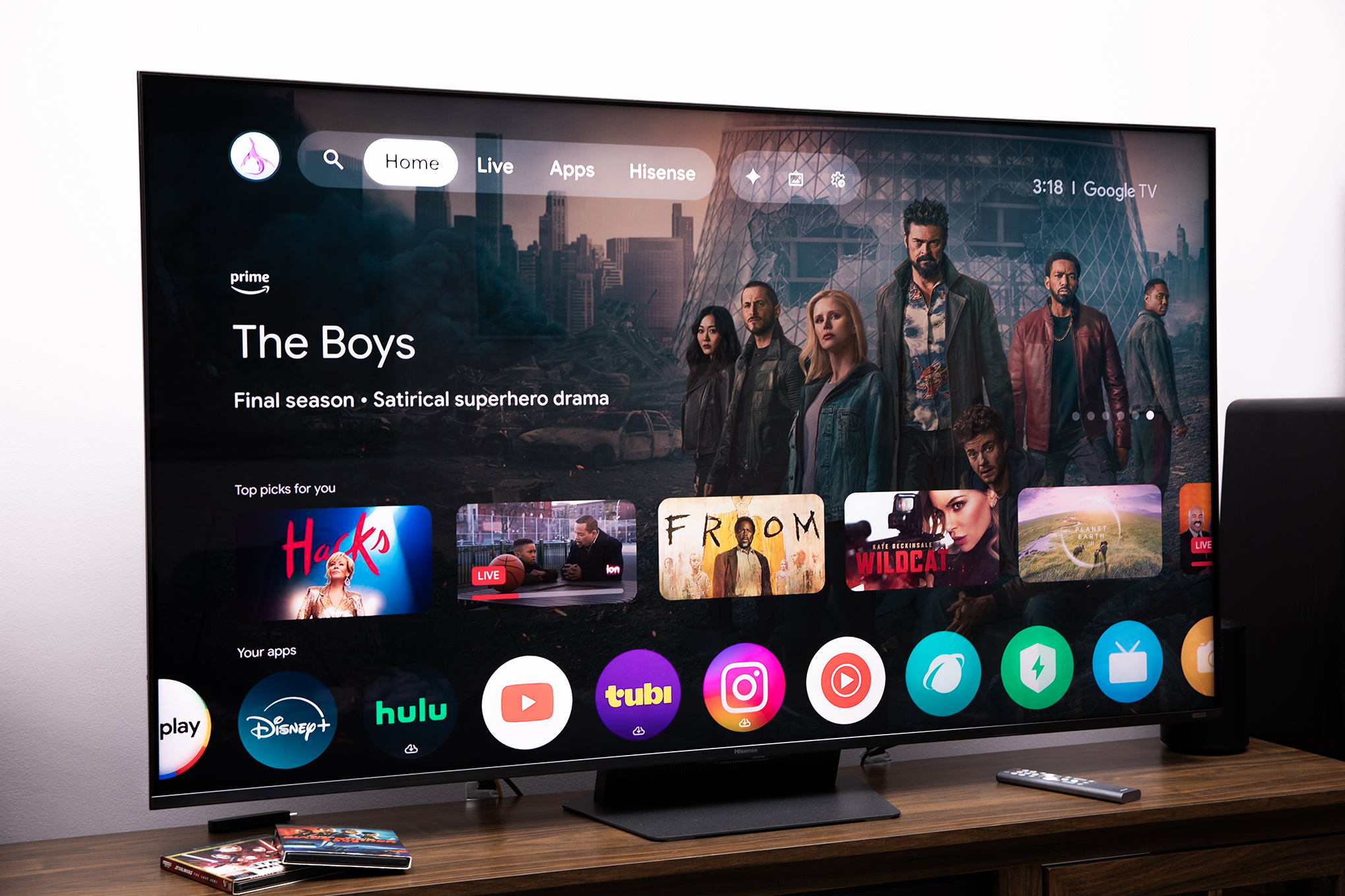 Hisense UR9 RGB LED TV