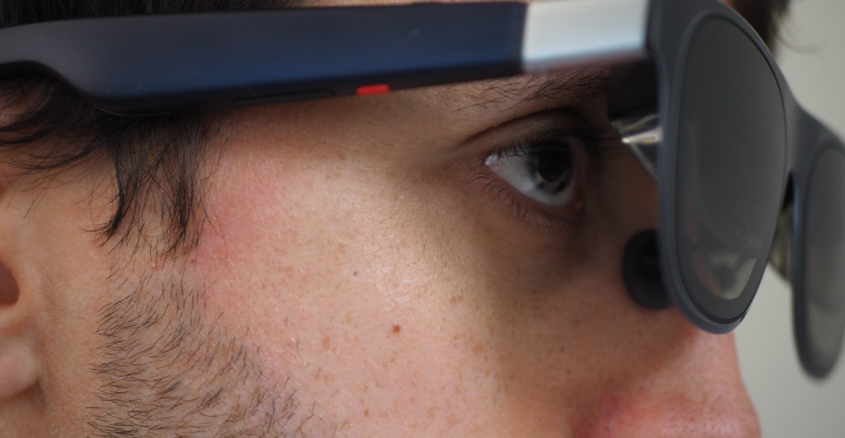 Kính AR Gaming trong mơ: Những tính năng cần thiết và so sánh chi tiết Xreal vs Viture