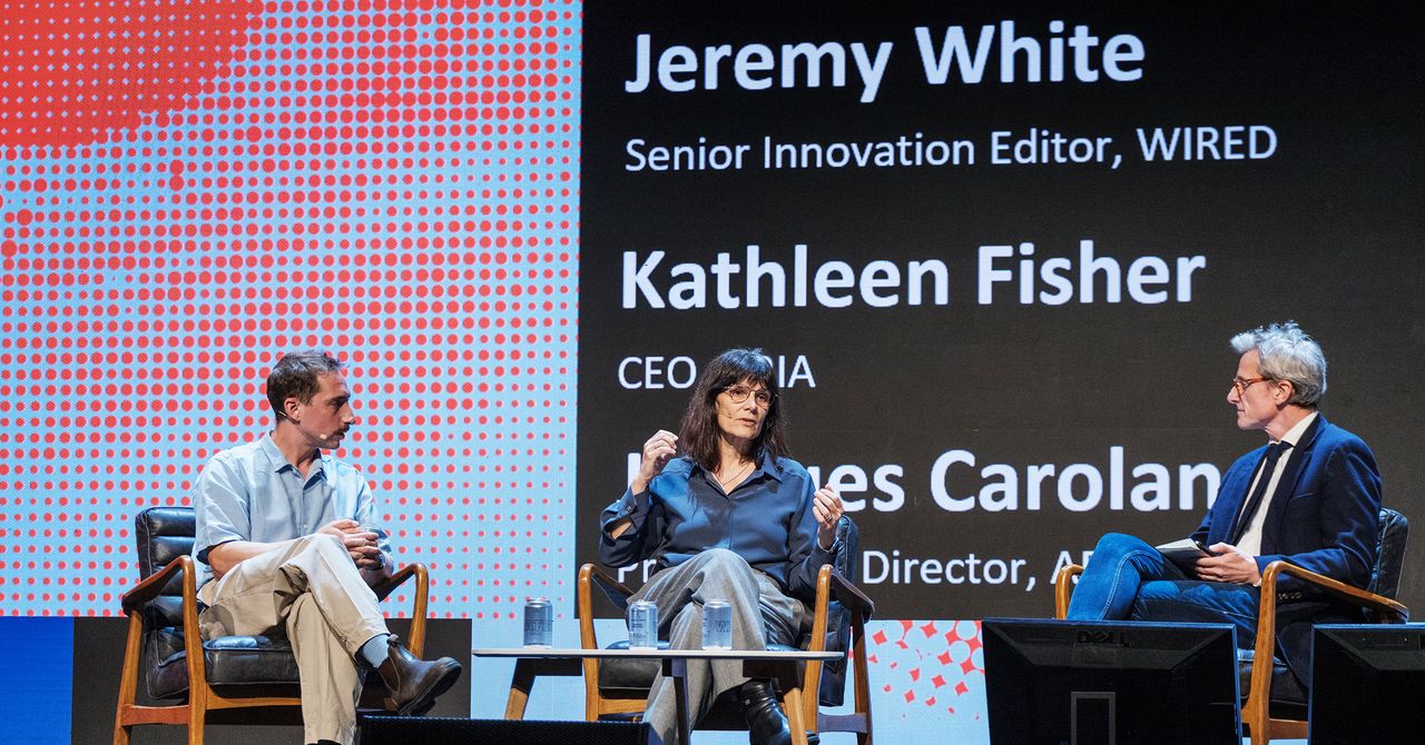 Cơ quan DARPA của Anh: Kế hoạch tỷ đô để "tái kết nối" não bộ con người