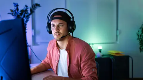 Chiến dịch tuyển dụng mới của FAA nhắm đến game thủ