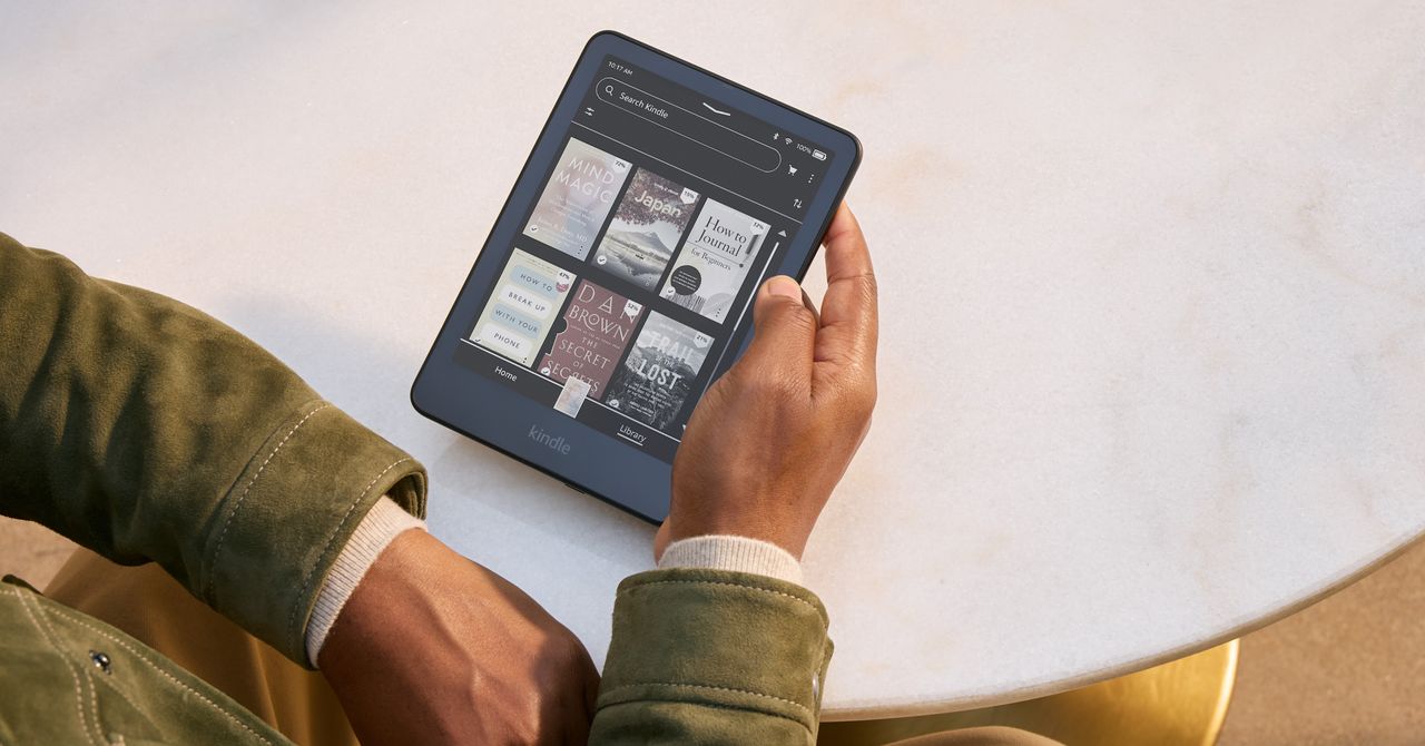 Amazon Kindle Colorsoft chính thức được cập nhật chế độ Dark Mode
