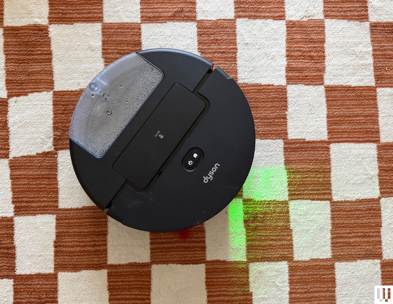 Robot đang gặp khó khăn khi di chuyển