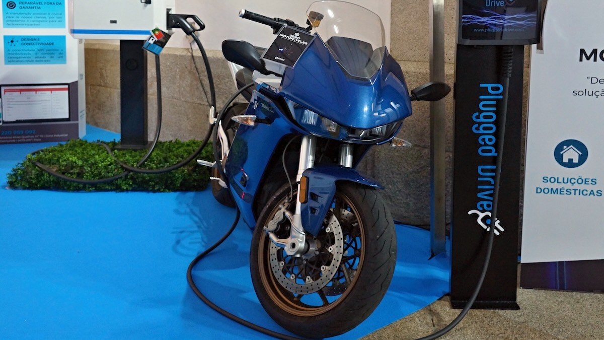 Lỗ hổng bảo mật trên xe máy điện Zero và xe tay ga Yadea đe dọa an toàn người dùng