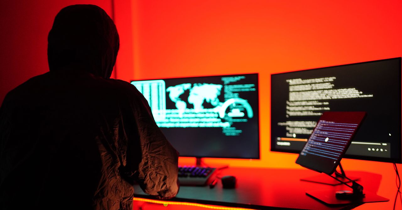 Tại sao việc chia sẻ ảnh chụp màn hình có thể dẫn đến án tù tại UAE