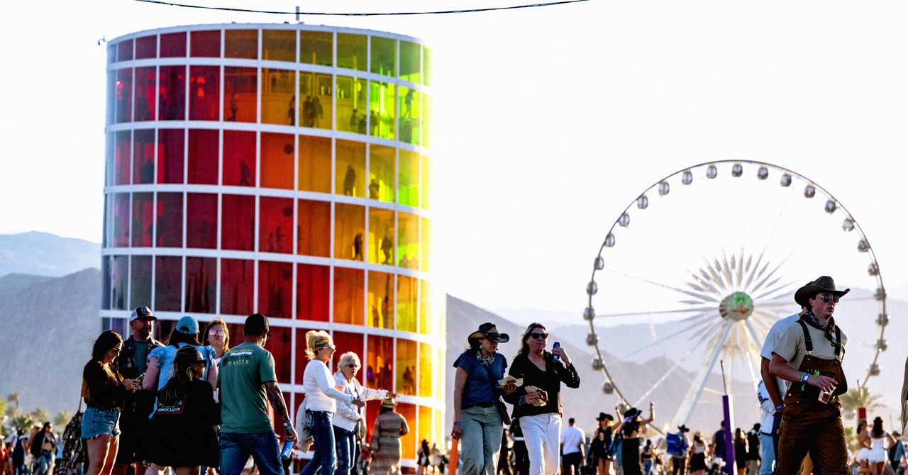 Trải nghiệm 18 giờ xem livestream dọc Coachella: Khi xu hướng video dọc kích hoạt cơn FOMO