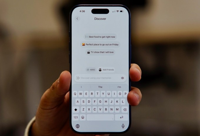 Giao diện khám phá trên ứng dụng Bond