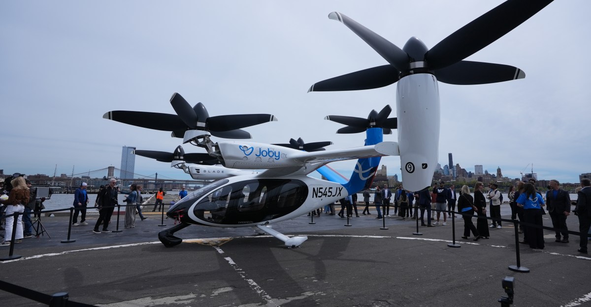 Taxi bay điện của Joby Aviation thực hiện chuyến bay lịch sử từ JFK đến Manhattan