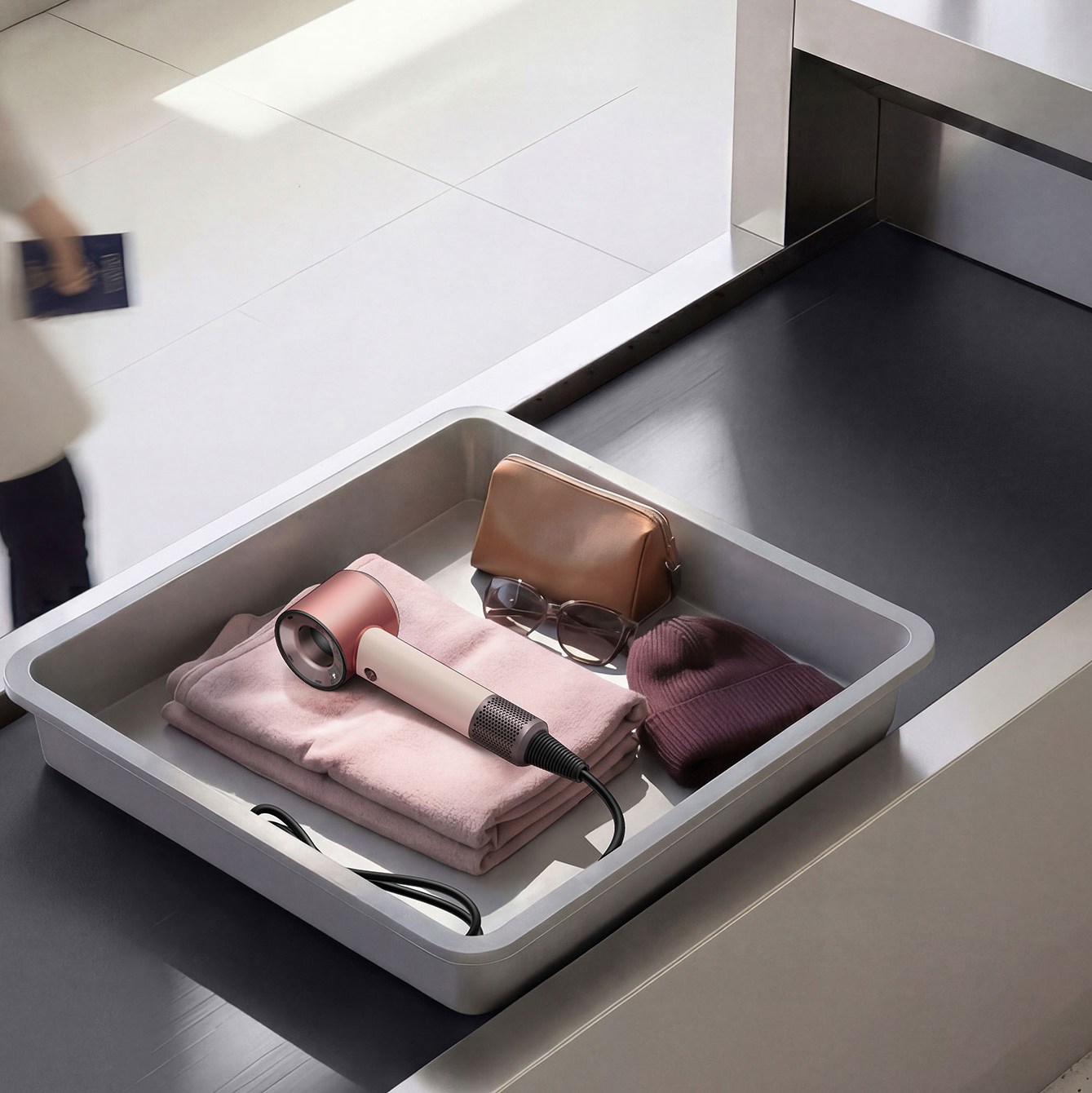 Chi tiết máy sấy tóc Dyson Supersonic Travel