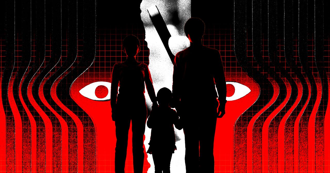 Đàn ông đang mua công cụ hack và spyware để tấn công vợ bạn gái trên Telegram