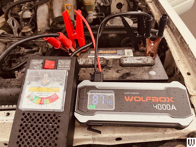 Máy nổ ắc quy Wolfbox 4000A