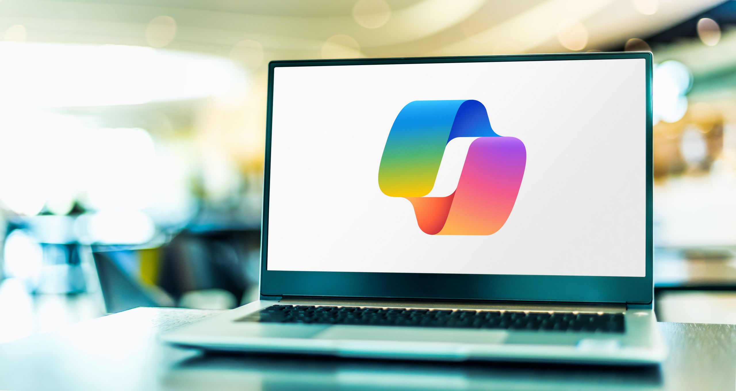 Microsoft bất ngờ thừa nhận Copilot chỉ dành cho "giải trí", cảnh báo không nên dùng cho các vấn đề quan trọng