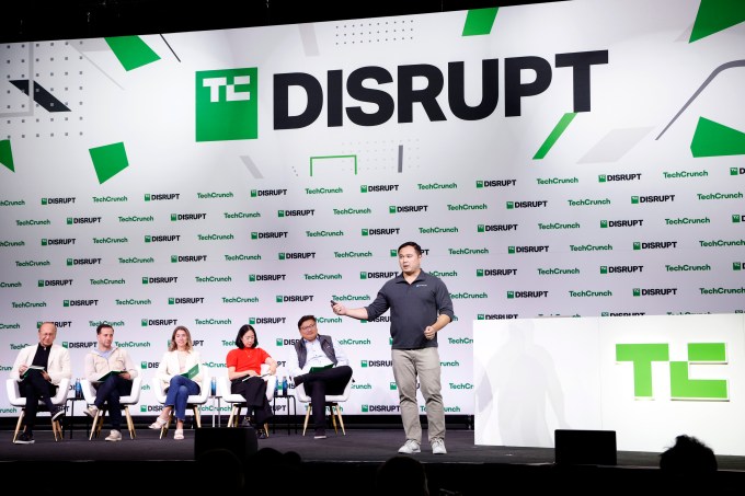 Sân khấu TechCrunch Disrupt