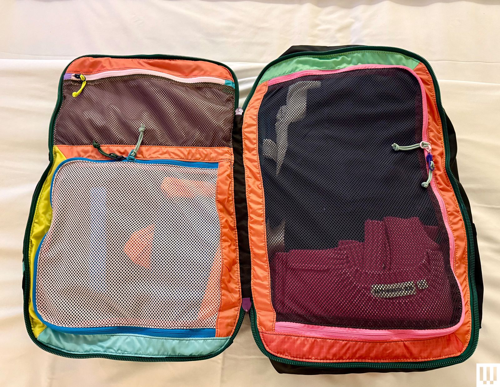 Cotopaxi Allpa mở phẳng kiểu vali