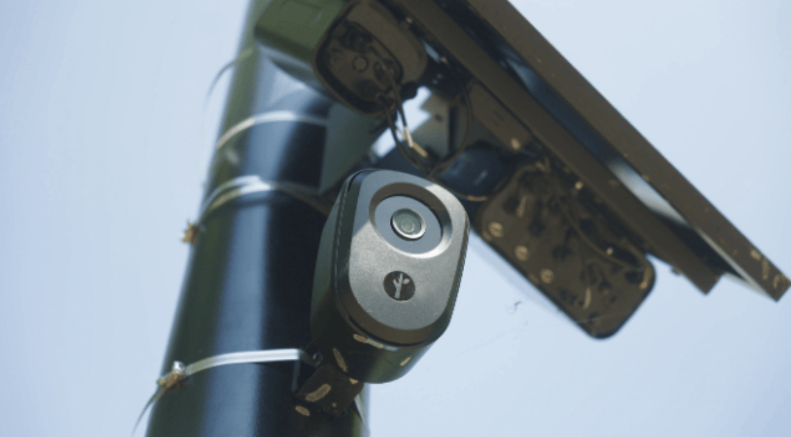 Thị Trấn Texas Cấm Camera Giám Sát AI, Thành Viên Hội Đồng Đề Xuất Cấm Luôn Internet và Điện Thoại