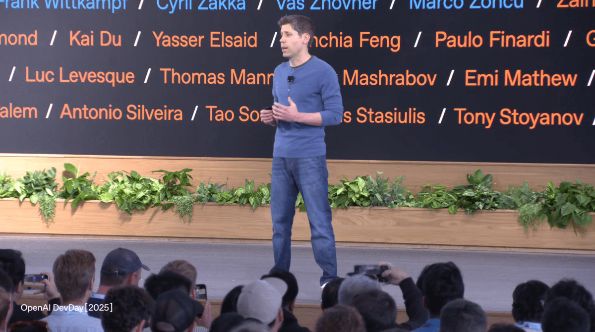 OpenAI được tin là đang chuẩn bị kiện Apple: Mối quan hệ đối tác "không như mơ"
