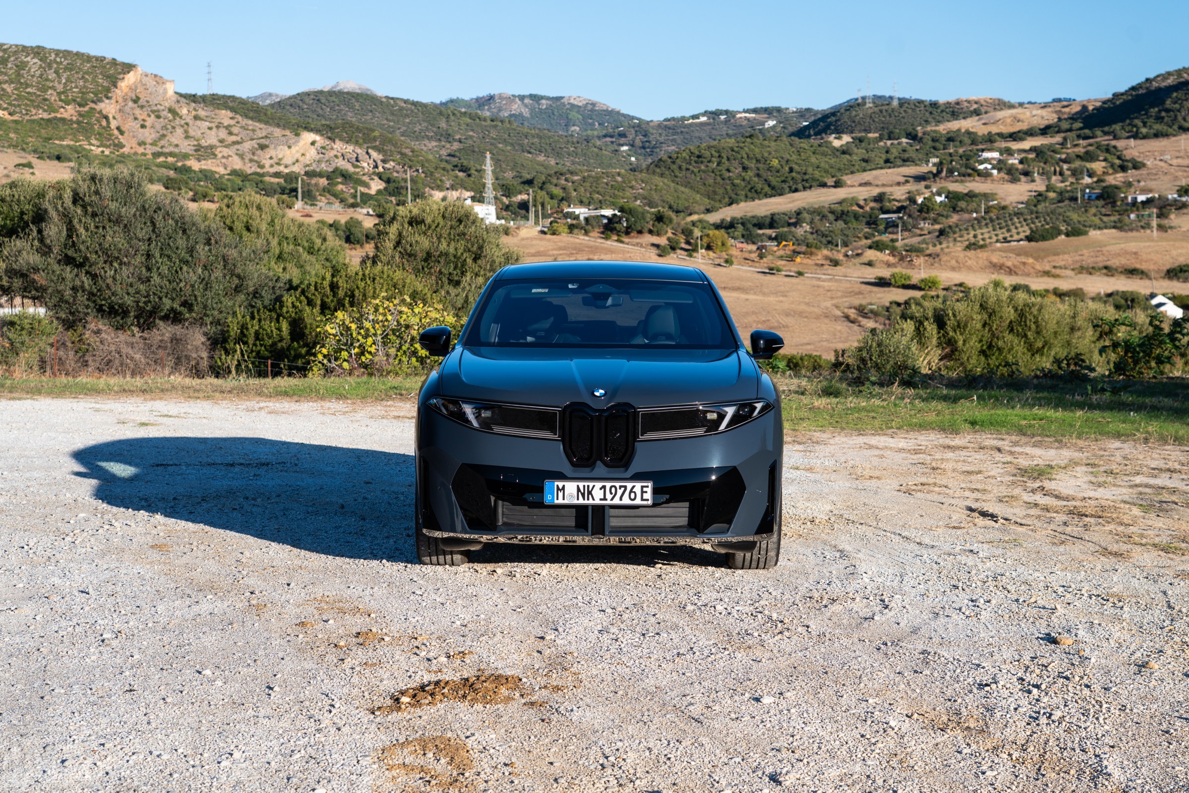 BMW iX3 2027 nội thất và chi tiết