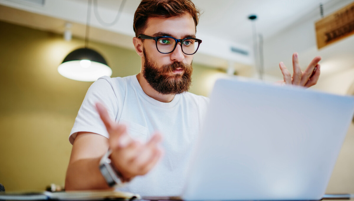 Lập trình viên web "ngủ chung với giặc": AI đang làm việc thay họ và nỗi lo mất việc đang hiện hữu