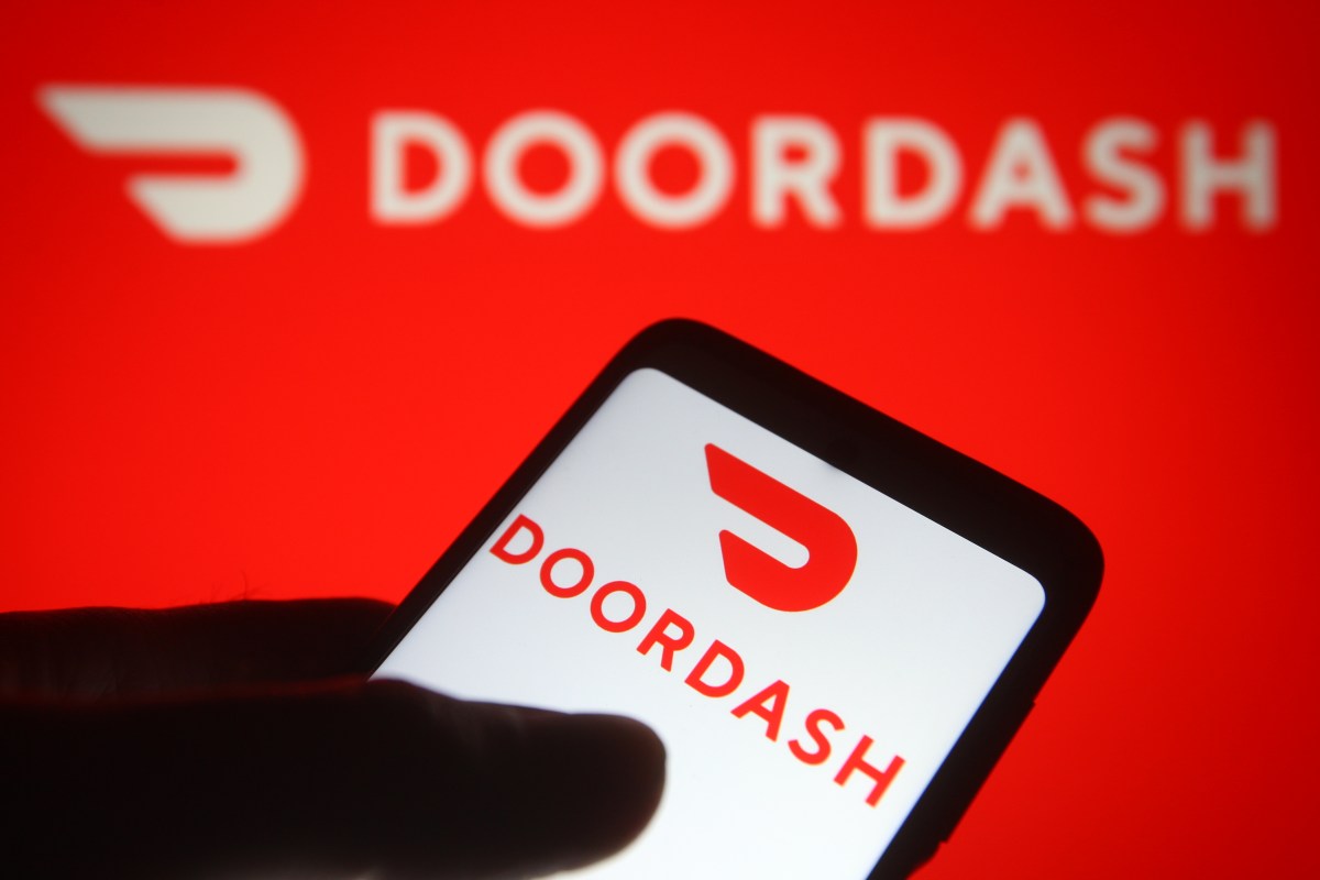 DoorDash tích hợp công cụ AI giúp nhà hàng đăng ký nhanh hơn và chỉnh sửa ảnh món ăn chuyên nghiệp