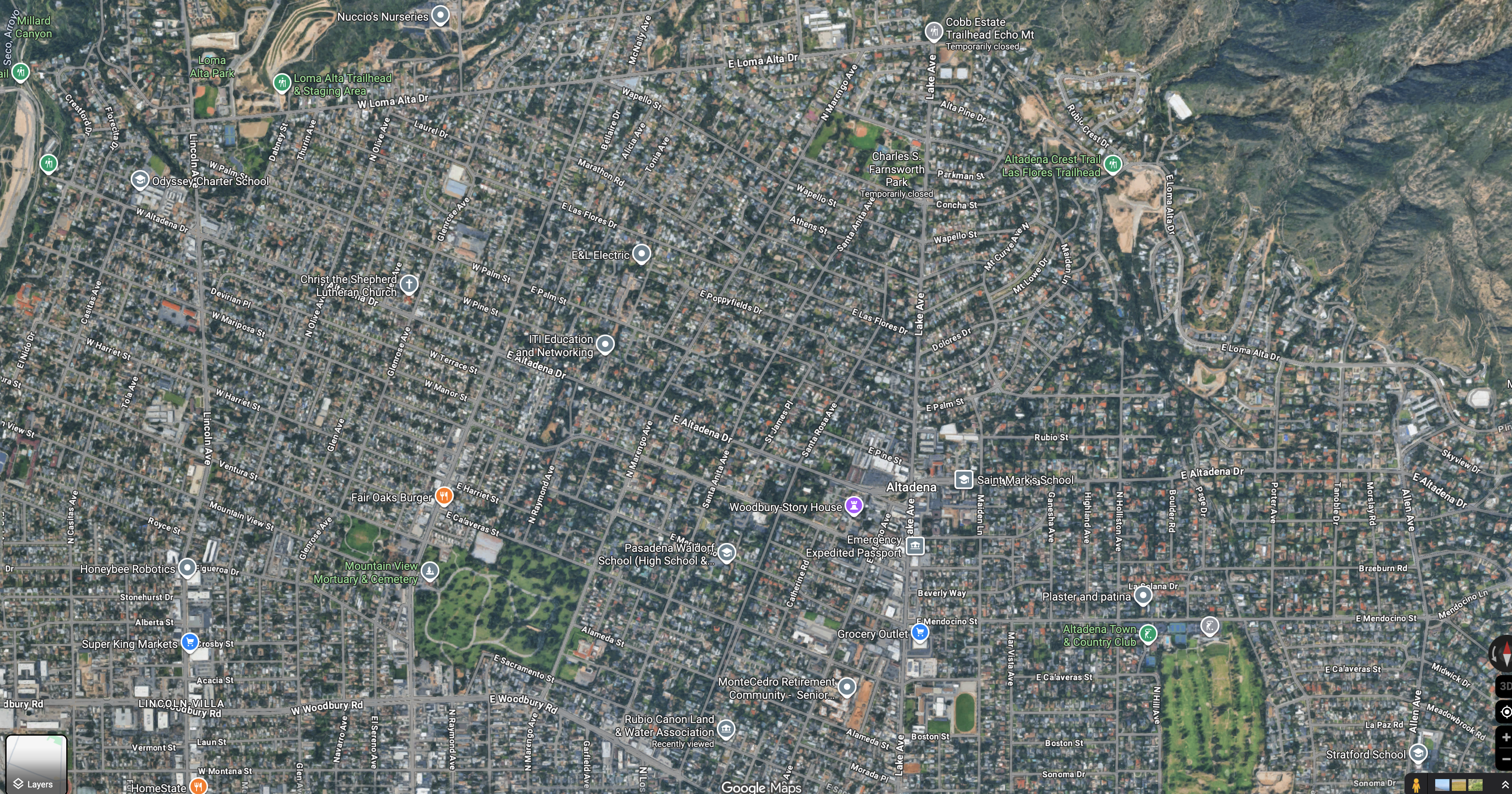 Ảnh vệ tinh hiện tại trên Google Maps cho thấy Altadena trước đám cháy