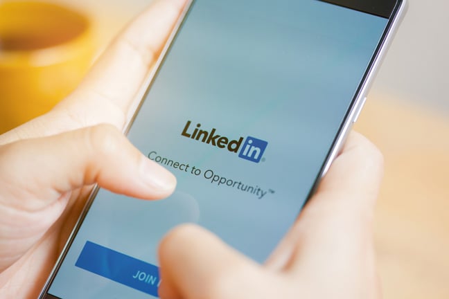 Cuộc chiến về dữ liệu: Noyb khẳng định danh sách người xem hồ sơ LinkedIn thuộc về người dùng