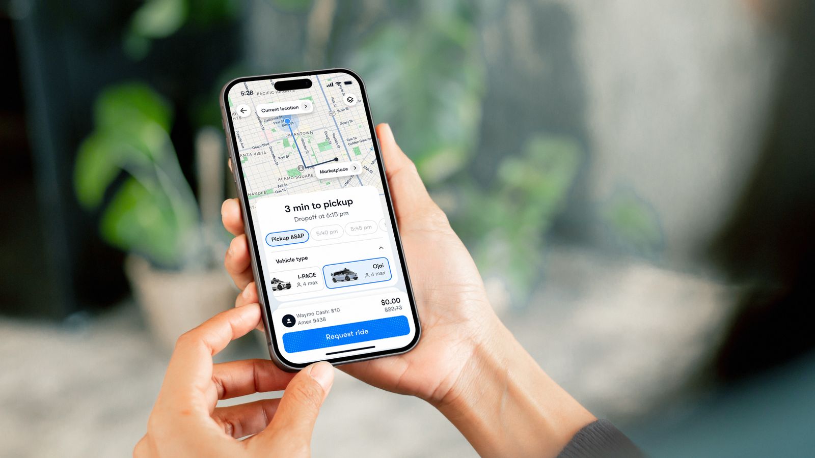 Xe robotaxi Ojai của Waymo