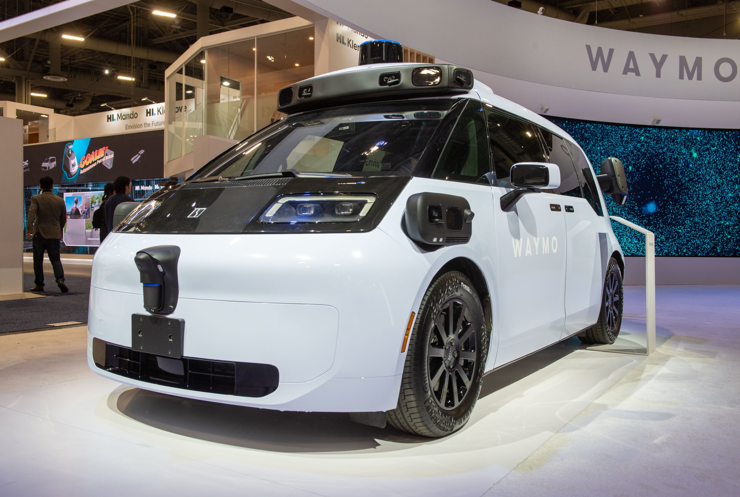 Xe robotaxi Ojai mới của Waymo