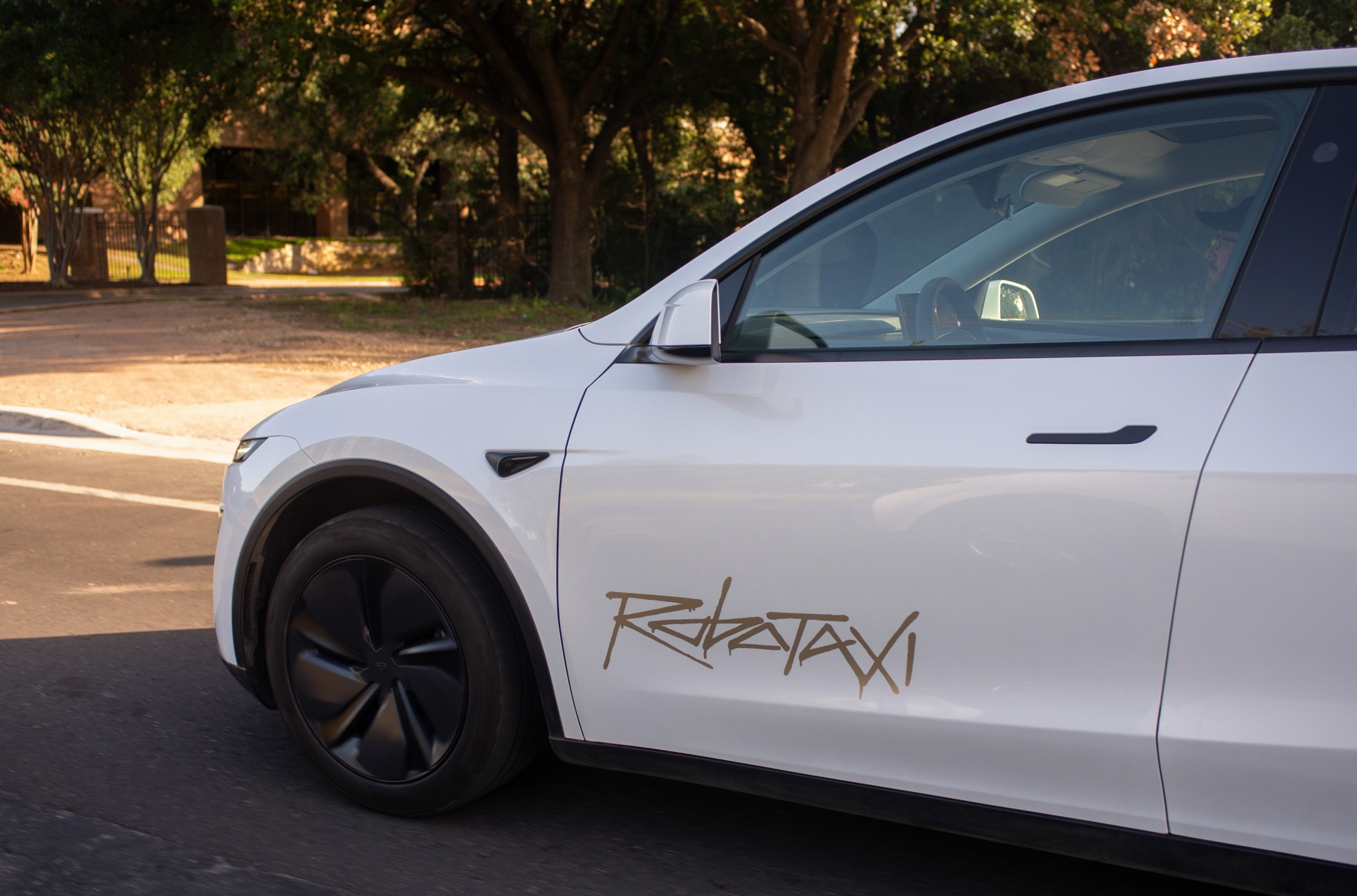 Tesla và công nghệ tự lái