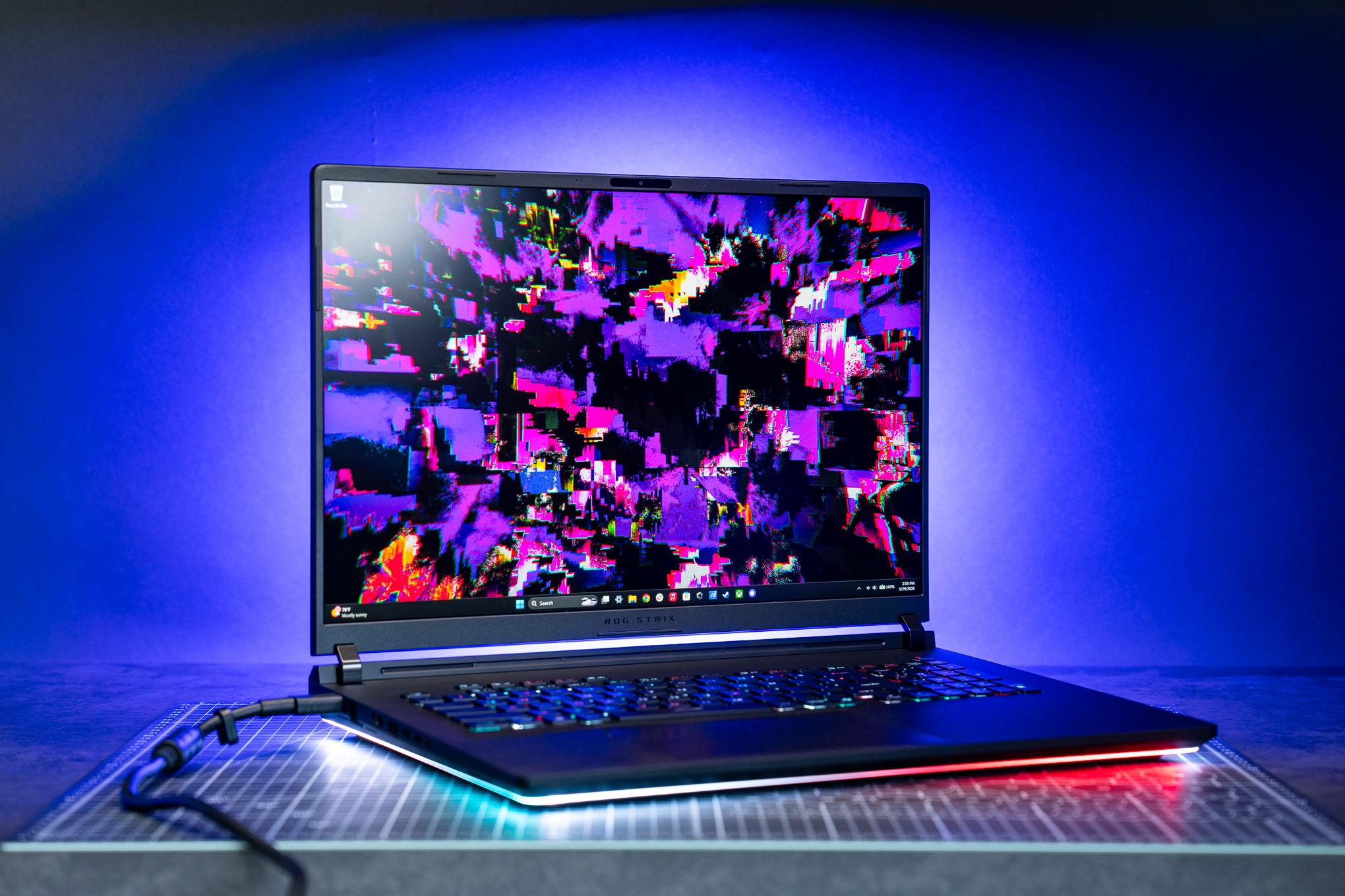 Asus ROG Strix Scar 18 2026 trên tay