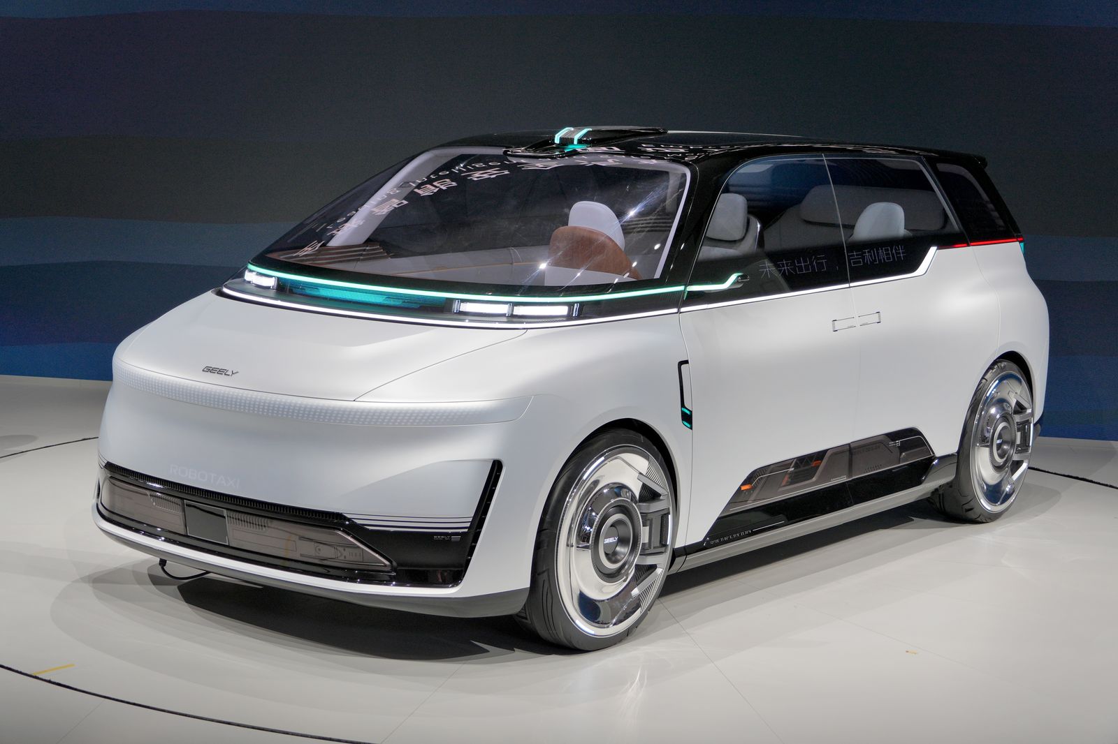Geely EVA Cab không có vô lăng