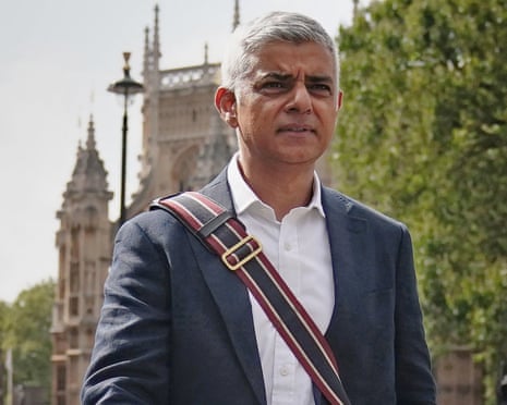 Thị trưởng London Sadiq Khan
