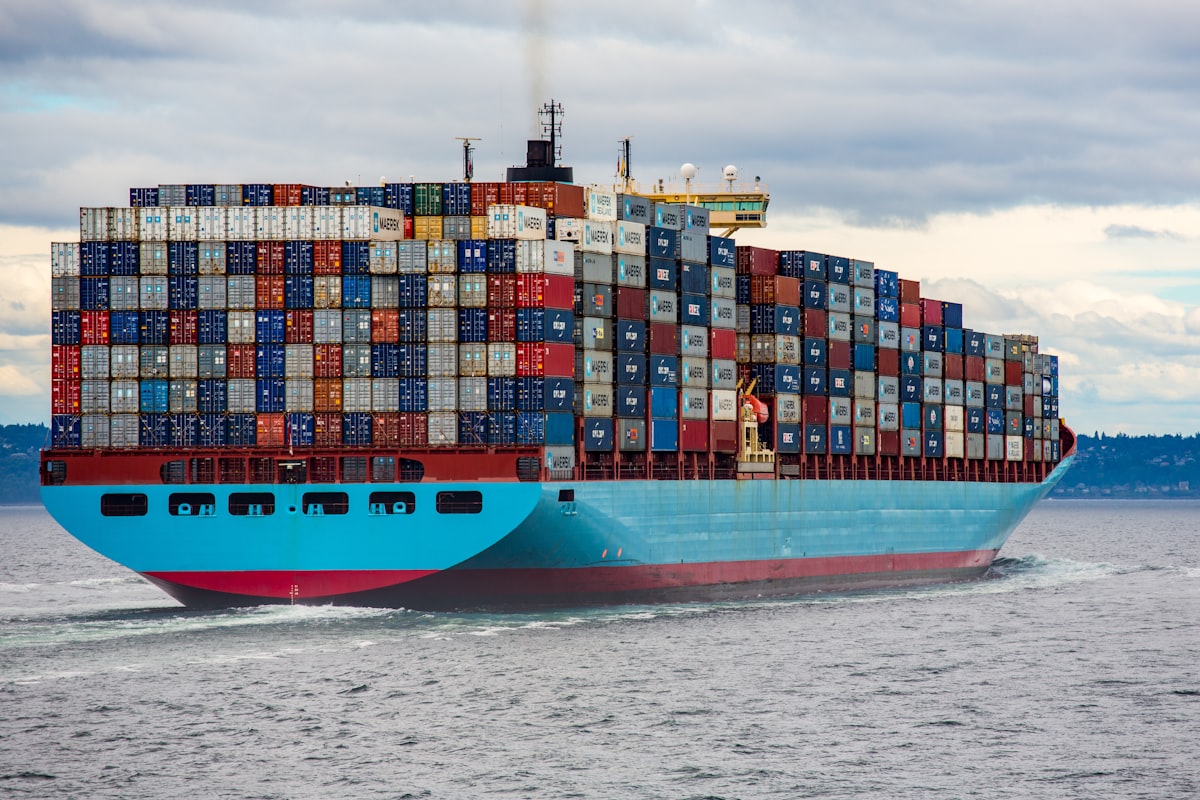 Tối ưu hóa Docker: Giảm dung lượng image Node.js từ 1.2GB xuống 78MB