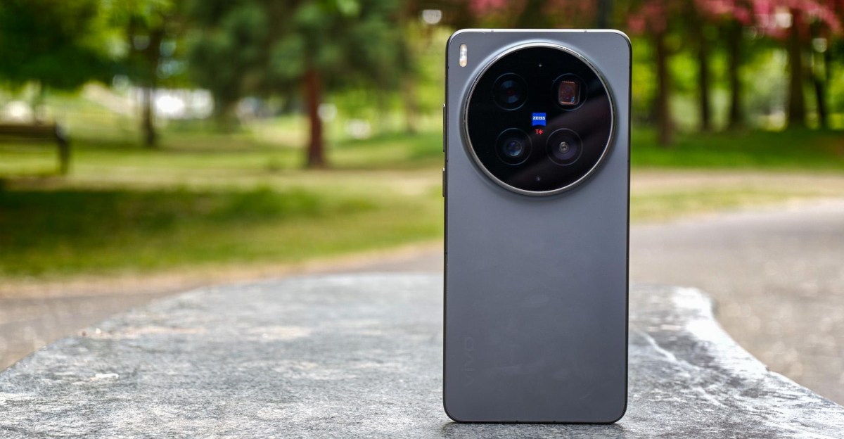 Đánh giá Vivo X300 Ultra: Smartphone có hệ thống camera cân bằng và xuất sắc nhất hiện nay