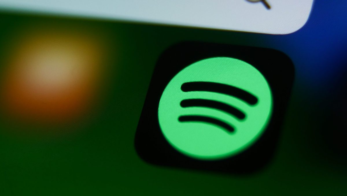 Spotify và Universal Music hợp tác cho phép người dùng tạo bản cover và remix bằng AI