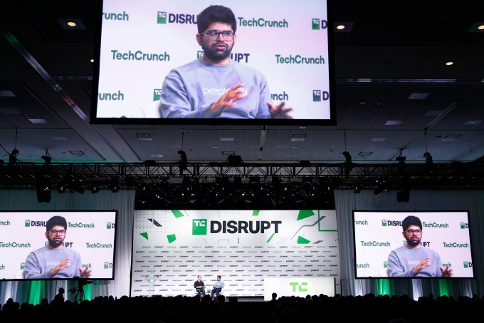 Sân khấu AI tại TechCrunch Disrupt