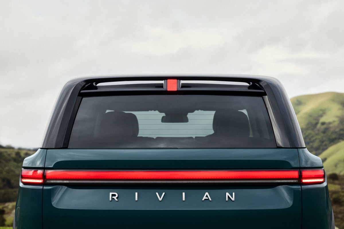 Volkswagen vượt qua Amazon trở thành cổ đông lớn nhất của Rivian