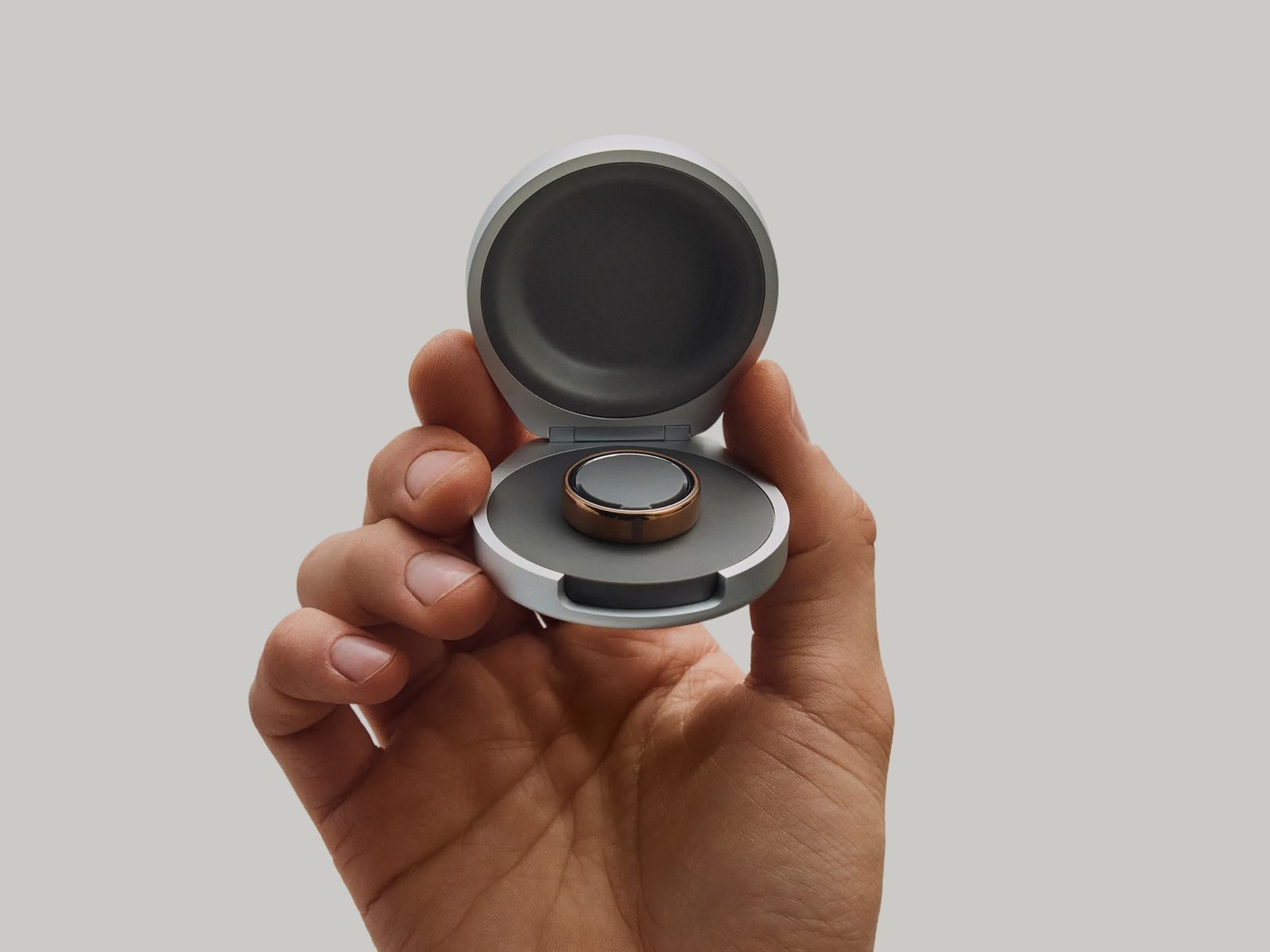 Hộp sạc di động mới