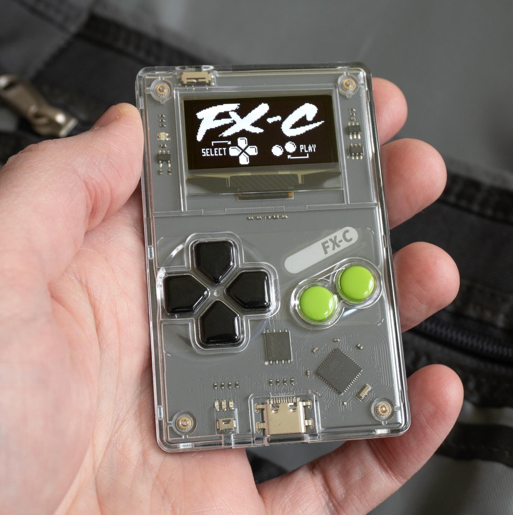 So sánh Arduboy FX-C và bản gốc